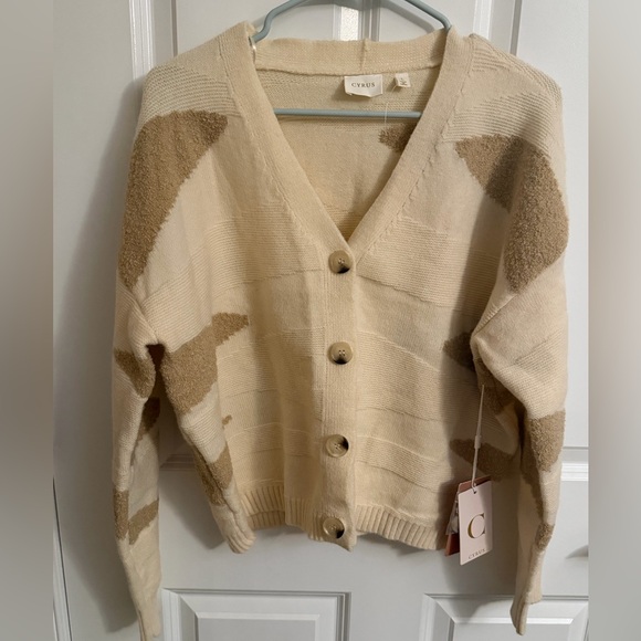 Cyrus Sweaters - NWT Cyrus two-tone brown and cream women's cardigan sweater. Size large
